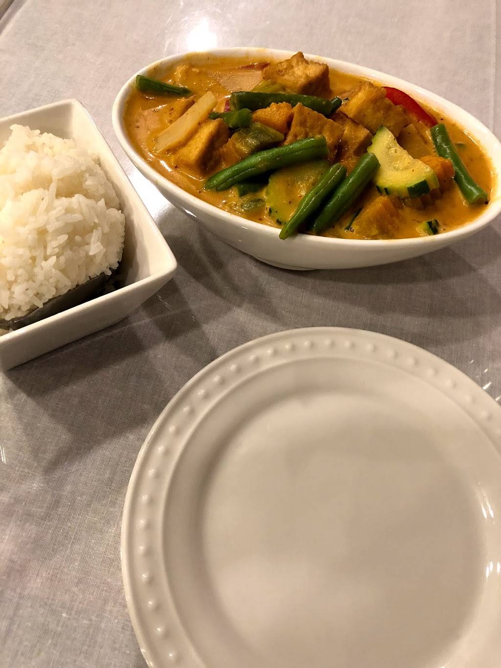 Zaap Thai House | restaurant | 1750 Prairie City Rd Ste 150, Folsom, CA 95630, USA | 9164677449 OR +1 916-467-7449