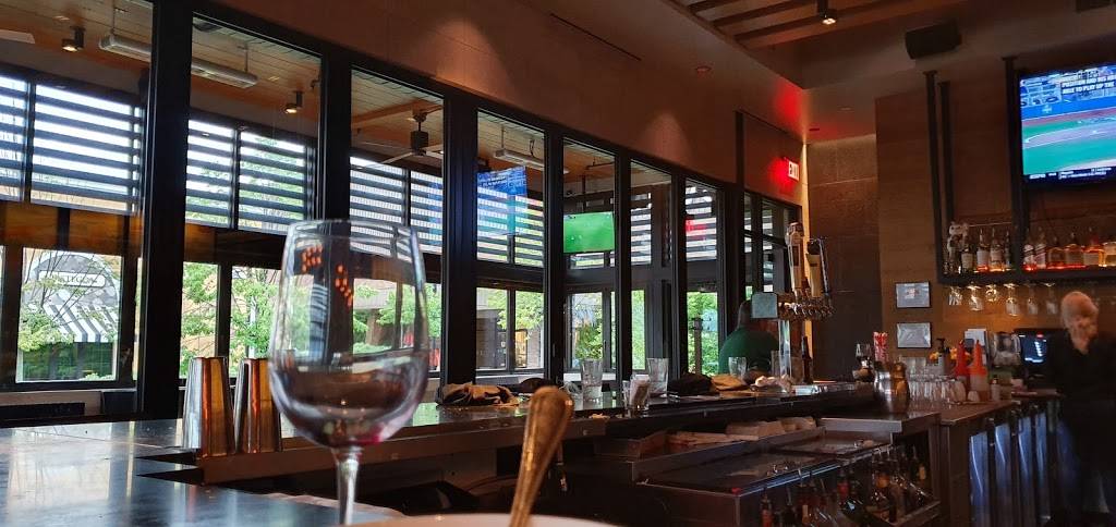 P.F. Changs | meal takeaway | 720 Briarwood Cir, Ann Arbor, MI 48108, USA | 7347803900 OR +1 734-780-3900