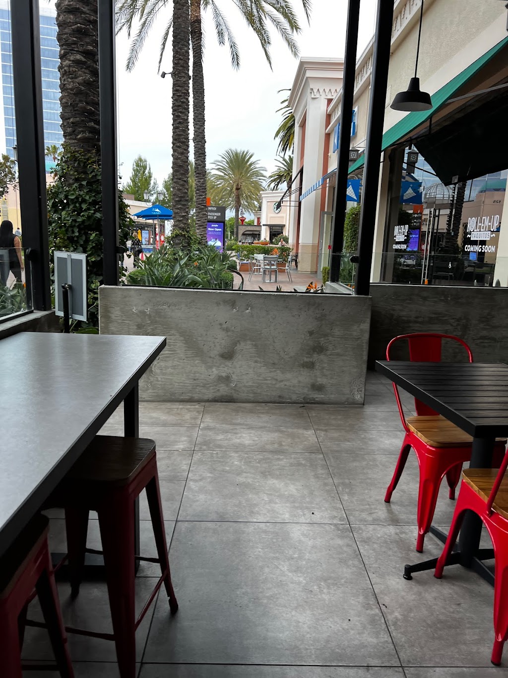 Brunin Mouth Nashville Hot Chicken | restaurant | 510 Spectrum Center Dr, Irvine, CA 92618, USA | 9499320447 OR +1 949-932-0447