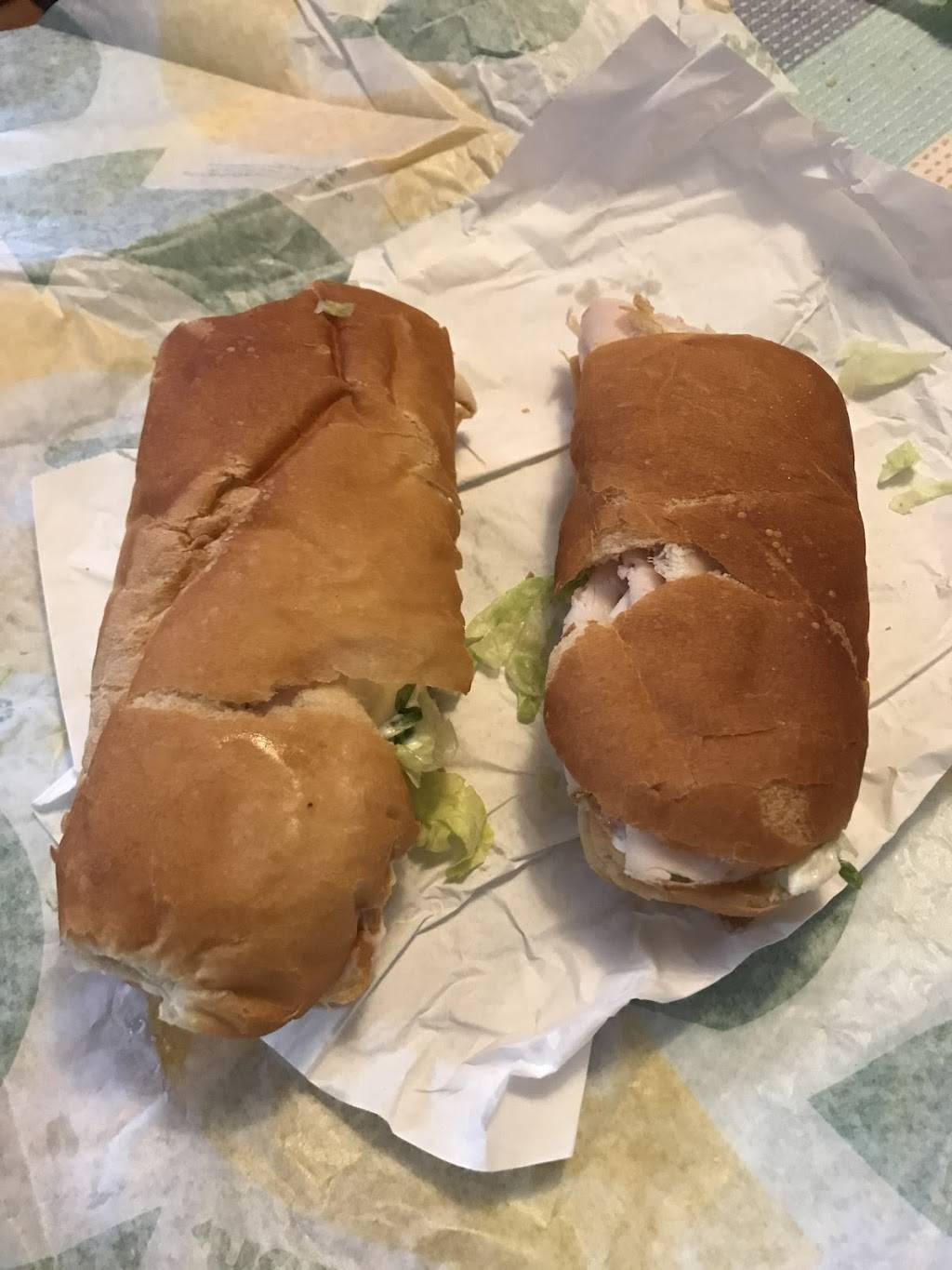 Subway | restaurant | 6007 W Layton Ave, Greenfield, WI 53220, USA | 4142819009 OR +1 414-281-9009