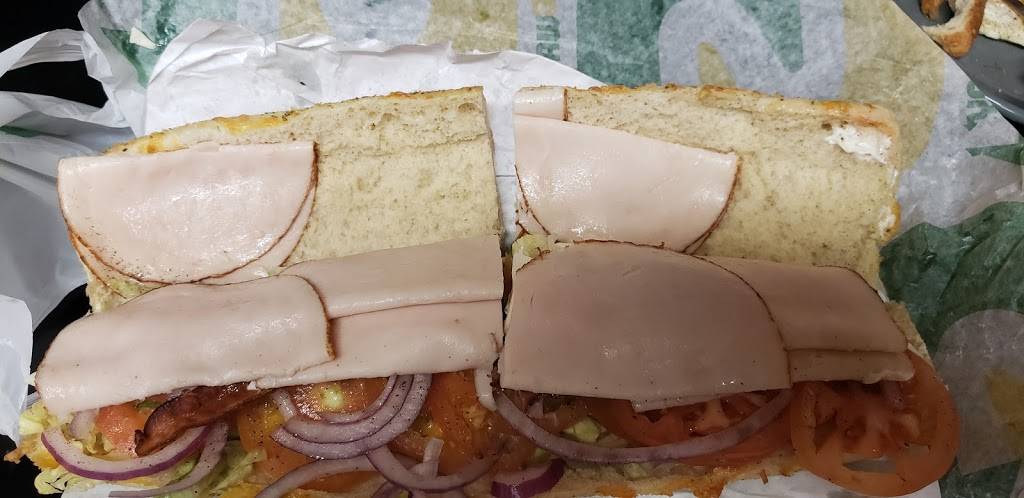 Subway Restaurants | restaurant | 5932 W Bell Rd, Glendale, AZ 85308, USA | 6029783488 OR +1 602-978-3488