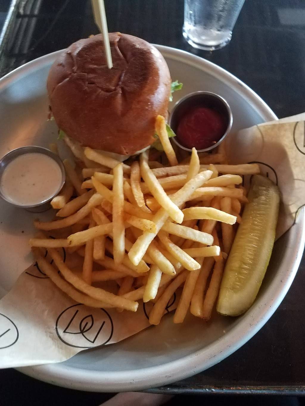 WESTROOT tavern | restaurant | 6025 Village Way, San Diego, CA 92130, USA | 8587206645 OR +1 858-720-6645