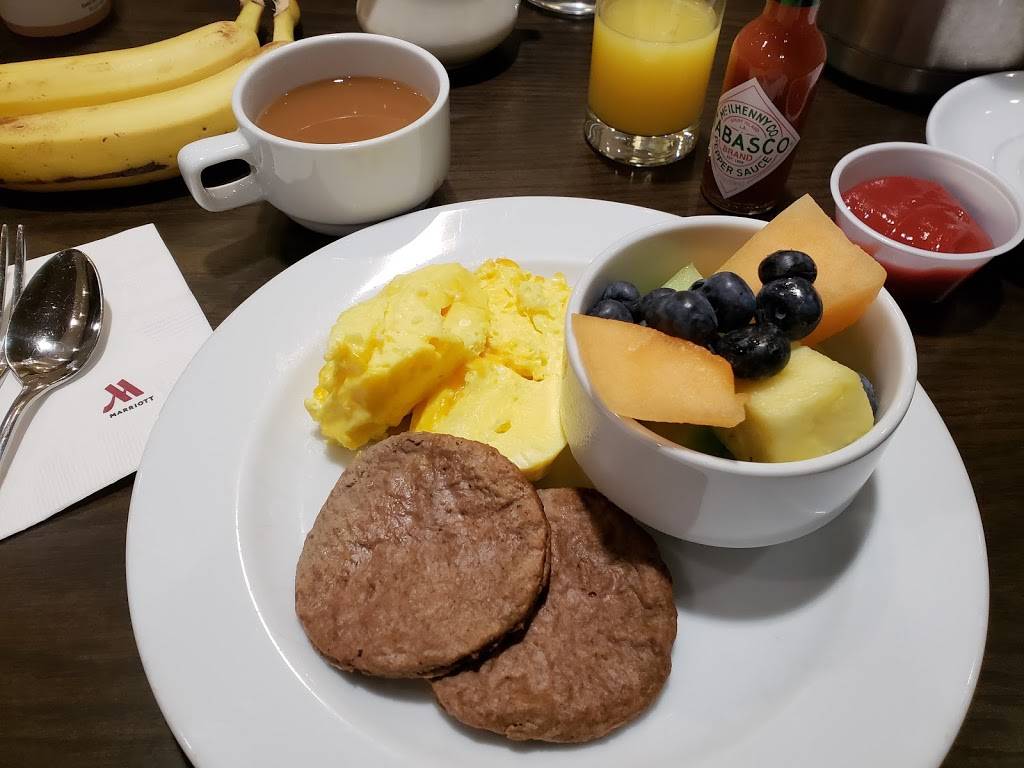 19 North | restaurant | 5750 Windward Pkwy, Alpharetta, GA 30005, USA | 7707549600 OR +1 770-754-9600