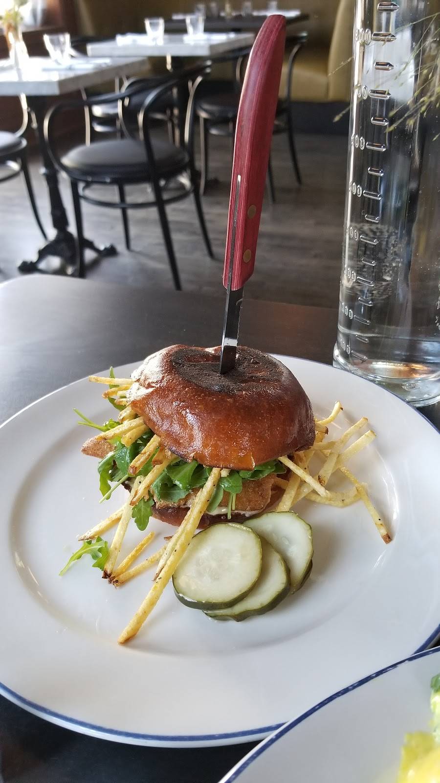 Henrys | restaurant | 2600 Durant Ave, Berkeley, CA 94704, USA | 5108094132 OR +1 510-809-4132