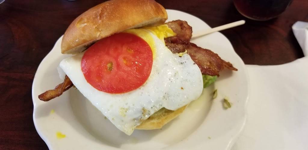 Bridgeview Diner | restaurant | 110 W Central Ave, Mackinaw City, MI 49701, USA | 2314365339 OR +1 231-436-5339