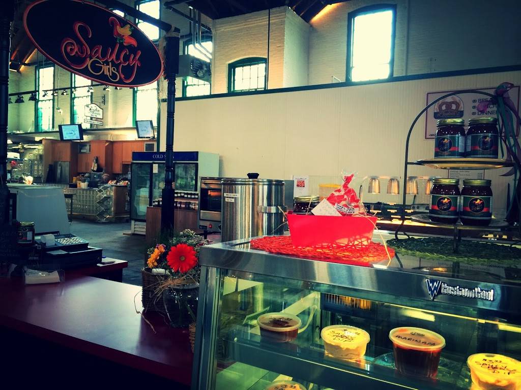Saucy Girls of York | restaurant | 34 W Philadelphia St, York, PA 17401, USA | 7178917944 OR +1 717-891-7944