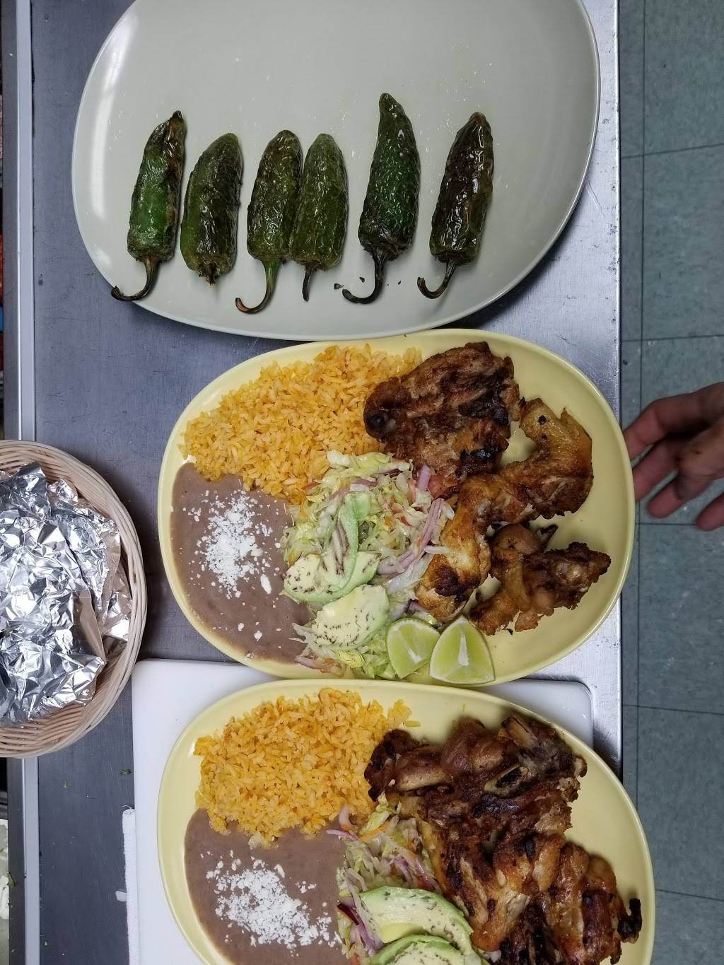 Restaurante Los Angeles | restaurant | 2213 S Military Hwy, Chesapeake, VA 23320, USA | 7572333318 OR +1 757-233-3318