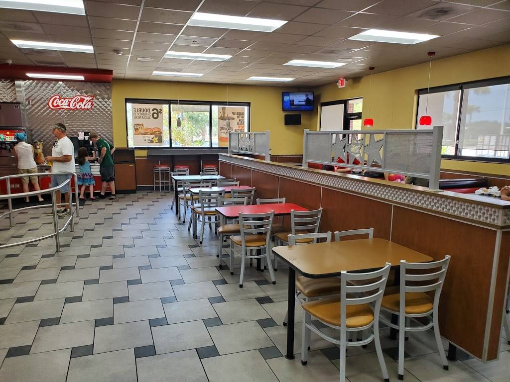 Hardees | restaurant | 200 S Kings Hwy, Fort Pierce, FL 34945, USA | 7724892184 OR +1 772-489-2184
