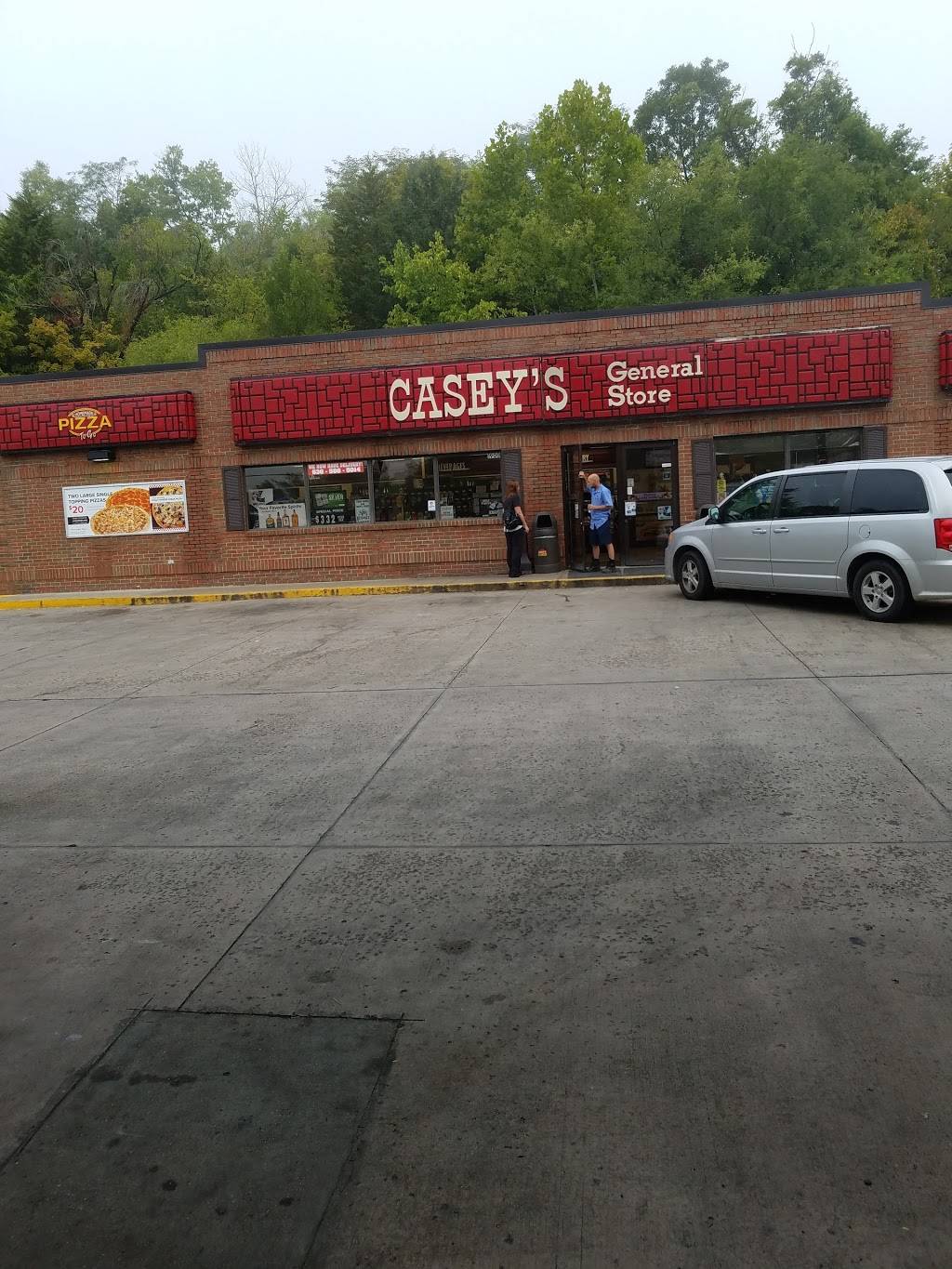 Caseys | restaurant | 1900 N Main St, De Soto, MO 63020, USA | 6365865014 OR +1 636-586-5014