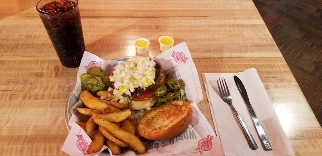 Fuddruckers | restaurant | 221 N San Fernando Blvd, Burbank, CA 91502, USA | 8188484856 OR +1 818-848-4856