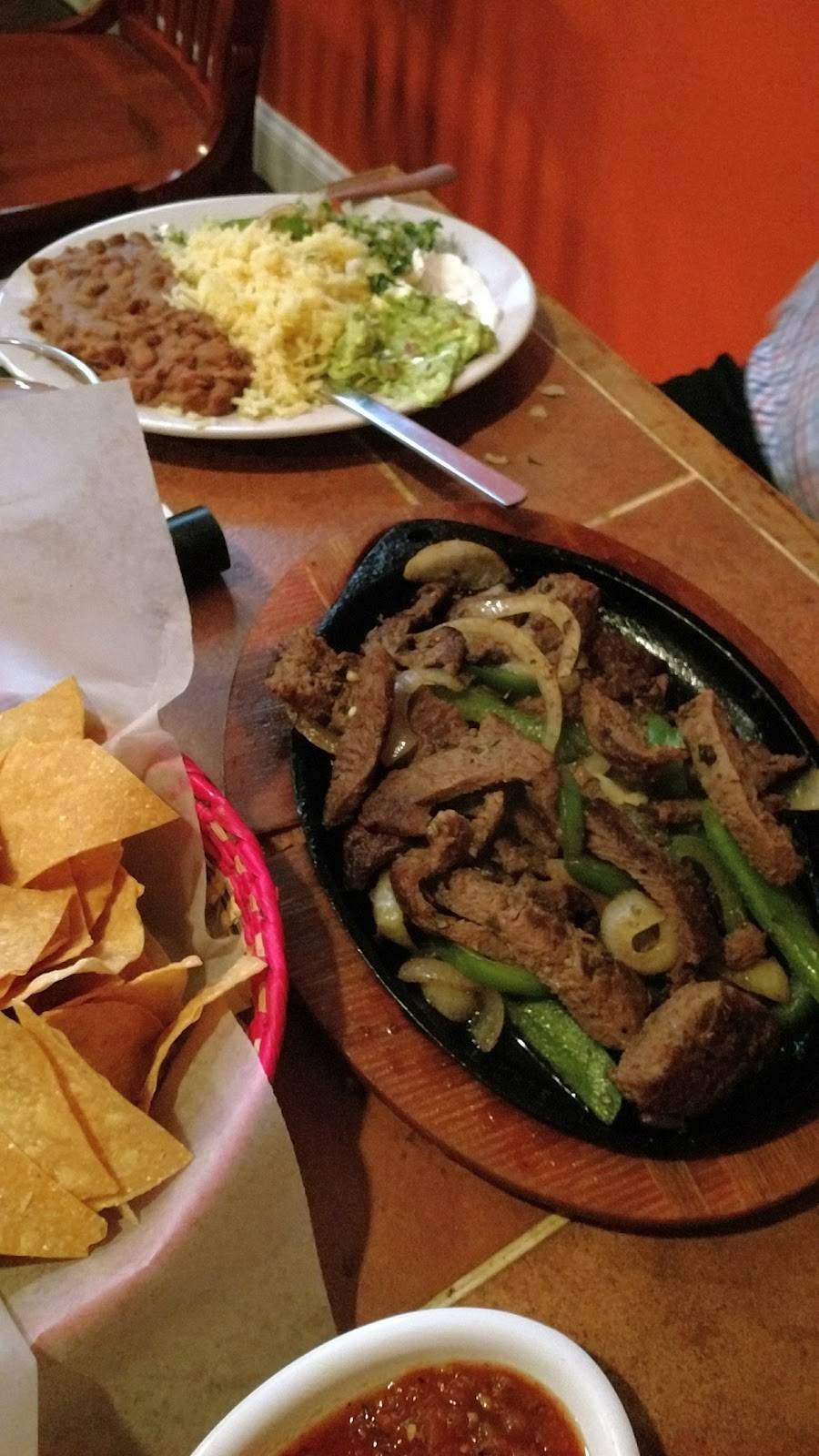 Dulcinea Bar and Grill | restaurant | 9103 Gaither Rd, Gaithersburg, MD 20877, USA | 2408014965 OR +1 240-801-4965