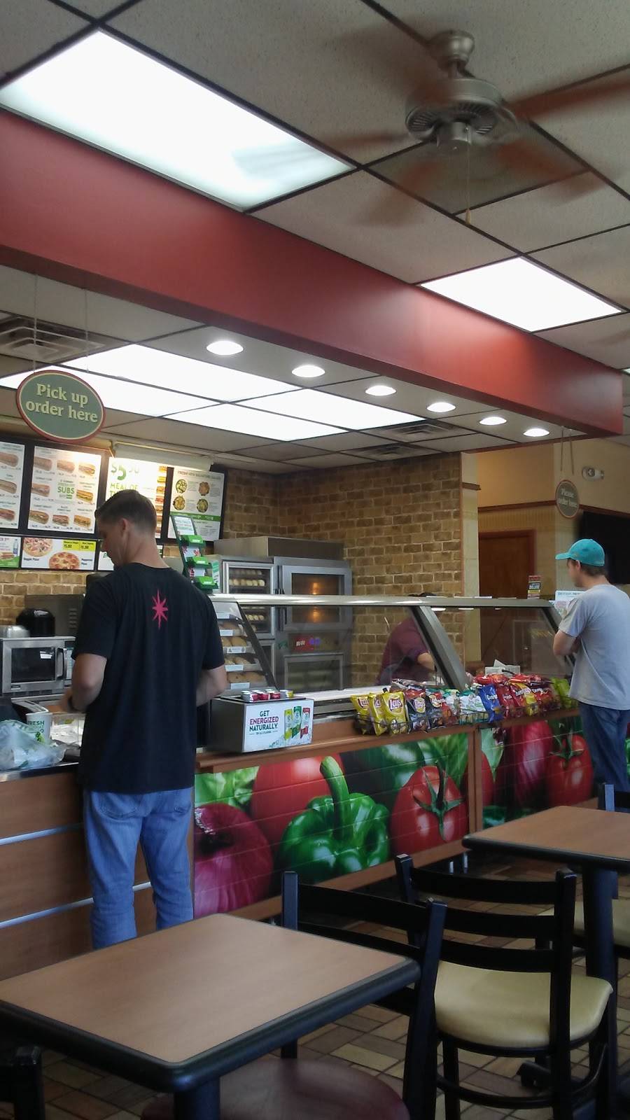 Subway Restaurants | restaurant | 4903 Sheridan St Space No. 58 Sheridan Plaza Shopping Ctr, Hollywood, FL 33021, USA | 9549639800 OR +1 954-963-9800