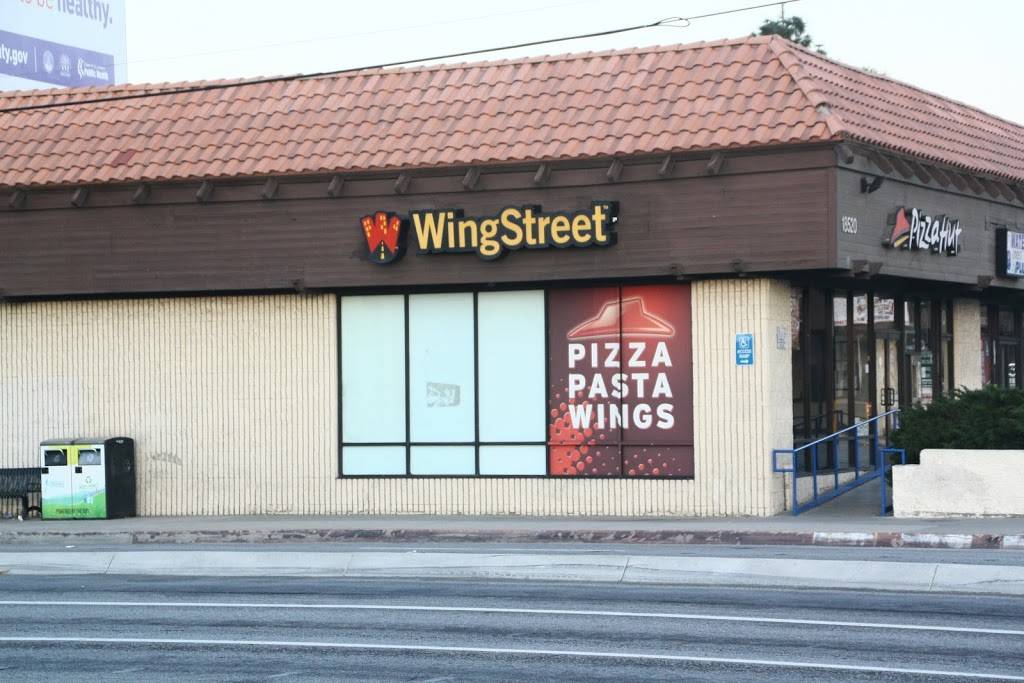 Pizza Hut | restaurant | 18520 Soledad Canyon Rd #15, Canyon Country, CA 91351, USA | 6612984000 OR +1 661-298-4000