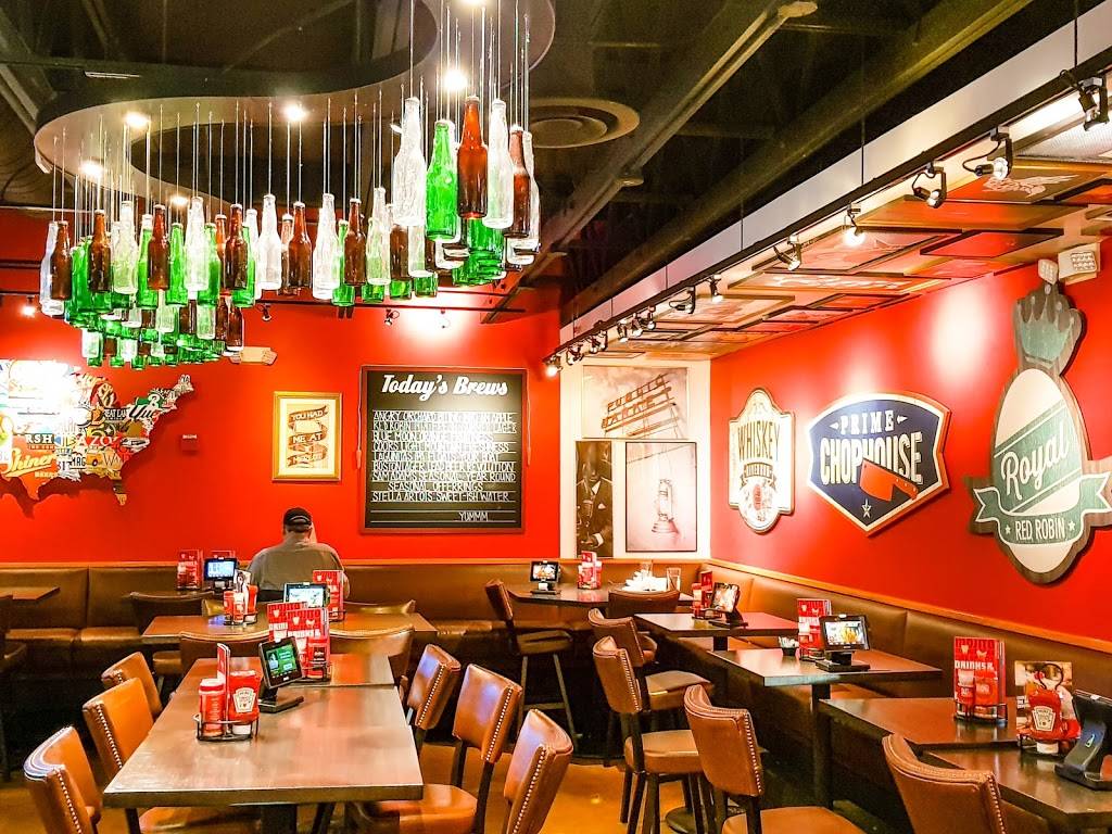 Red Robin Gourmet Burgers and Brews | restaurant | 295 Parkway Dr, Lincolnshire, IL 60069, USA | 8475204747 OR +1 847-520-4747