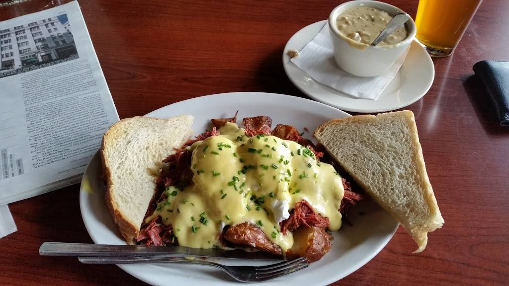 Shanahans Pub & Grill | restaurant | 209 W McLoughlin Blvd, Vancouver, WA 98660, USA | 3607351440 OR +1 360-735-1440