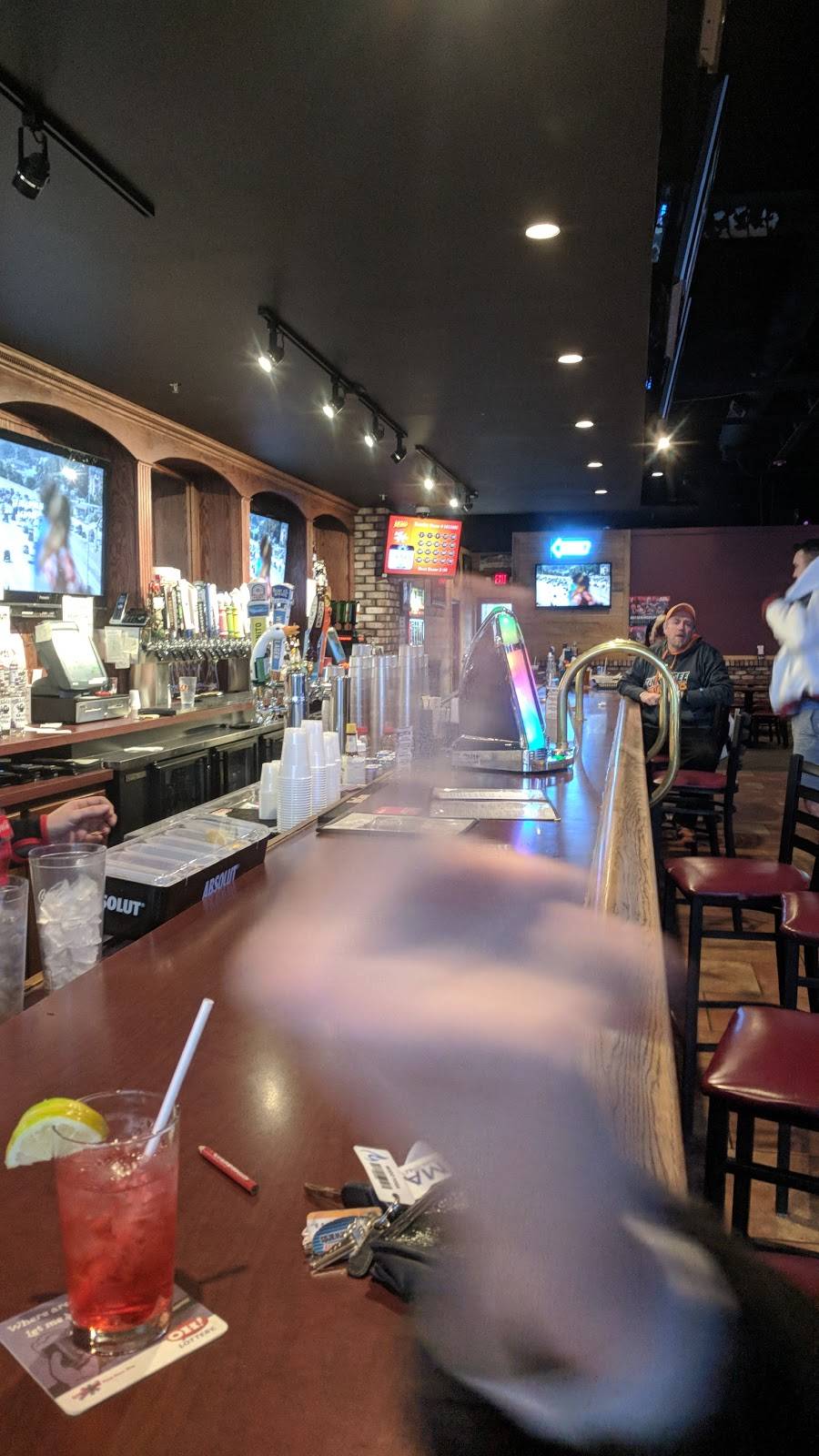 Pirates Den Bar and Grill | restaurant | 3670 Werk Rd #6, Cincinnati, OH 45248, USA | 5133473900 OR +1 513-347-3900