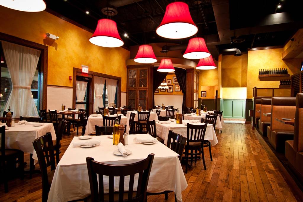 Biaggis Ristorante Italiano | restaurant | 2601 W Lake Ave, Peoria, IL 61615, USA | 3096868114 OR +1 309-686-8114