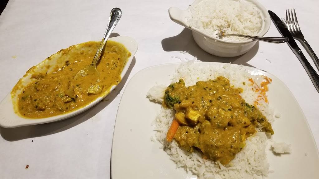 Saffron | restaurant | 130 Dolson Ave, Middletown, NY 10940, USA | 8453440005 OR +1 845-344-0005