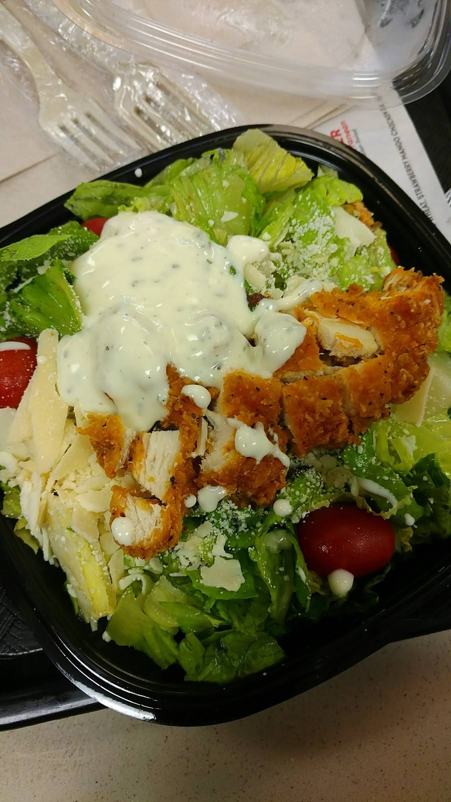 Wendys | restaurant | 2330 Madison St, Clarksville, TN 37043, USA | 9315513414 OR +1 931-551-3414