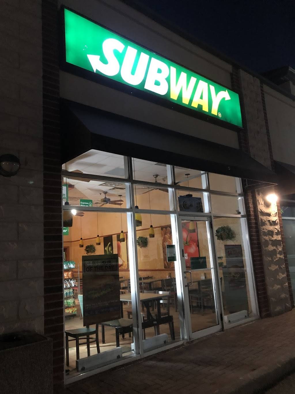 Subway | meal takeaway | 20 Bur Oak Ave Unit 2 Bldg B, Markham, ON L6C 0A2, Canada | 9058879991 OR +1 905-887-9991