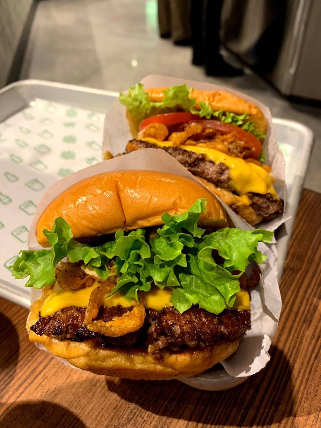 Shake Shack | restaurant | 2606 Sawgrass Mills Cir Suite 1301A, Sunrise, FL 33323, USA | 7542188812 OR +1 754-218-8812