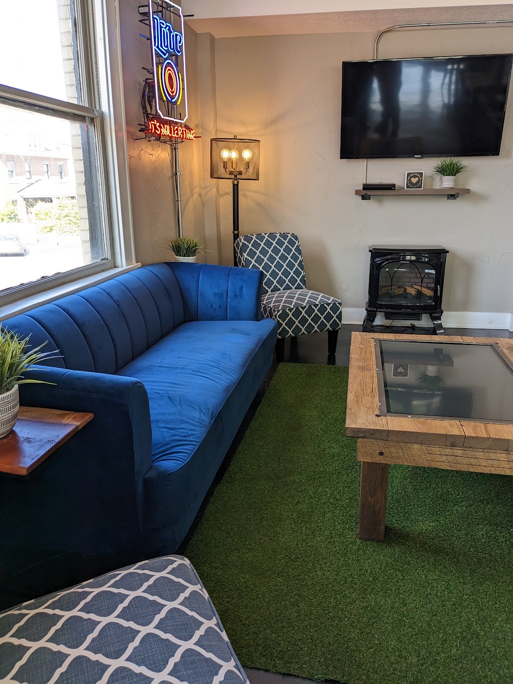 Craft Bistro & Lounge | restaurant | 104 Fair Ave NE, New Philadelphia, OH 44663, USA | 3304324488 OR +1 330-432-4488