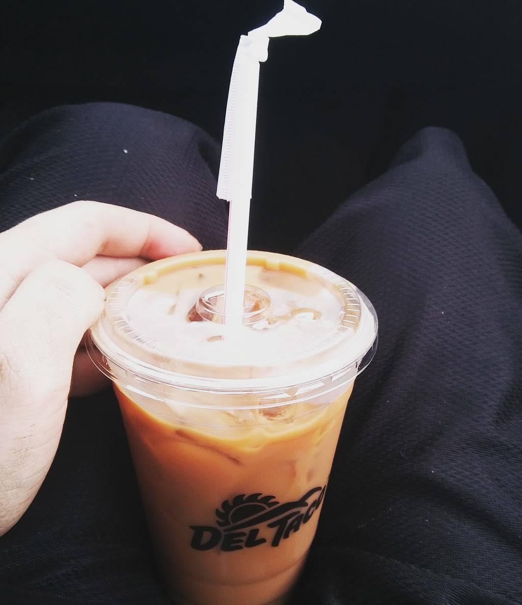 Del Taco | meal takeaway | 2300 N Tustin Ave, Santa Ana, CA 92705, USA | 7145413722 OR +1 714-541-3722