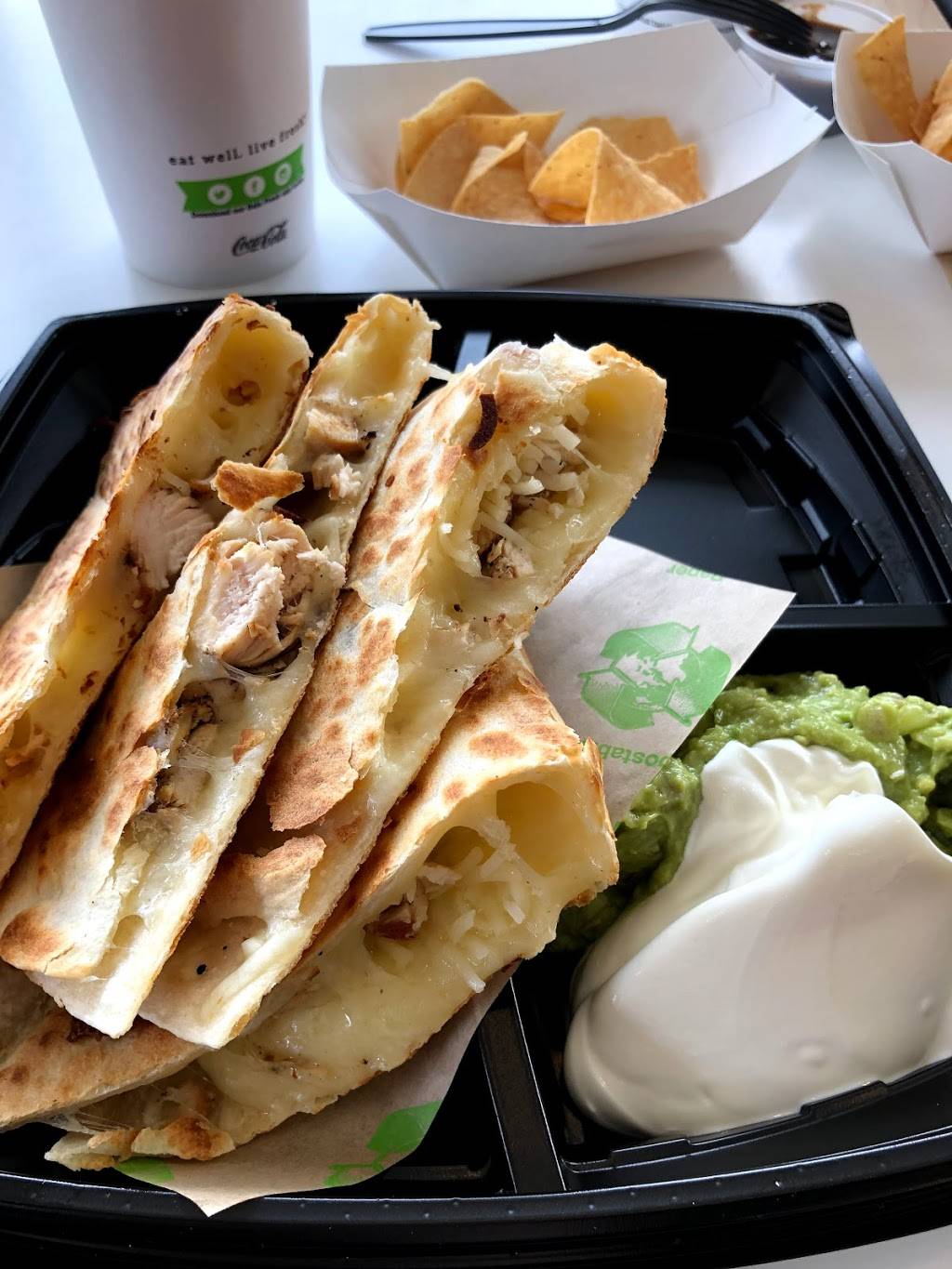 Baja Fresh | restaurant | 8825 S 180th St, Kent, WA 98032, USA | 4252640131 OR +1 425-264-0131