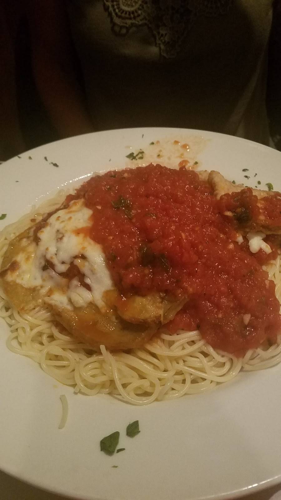 Onofrios | restaurant | 421 Neighborhood Rd, Mastic Beach, NY 11951, USA | 6313953332 OR +1 631-395-3332