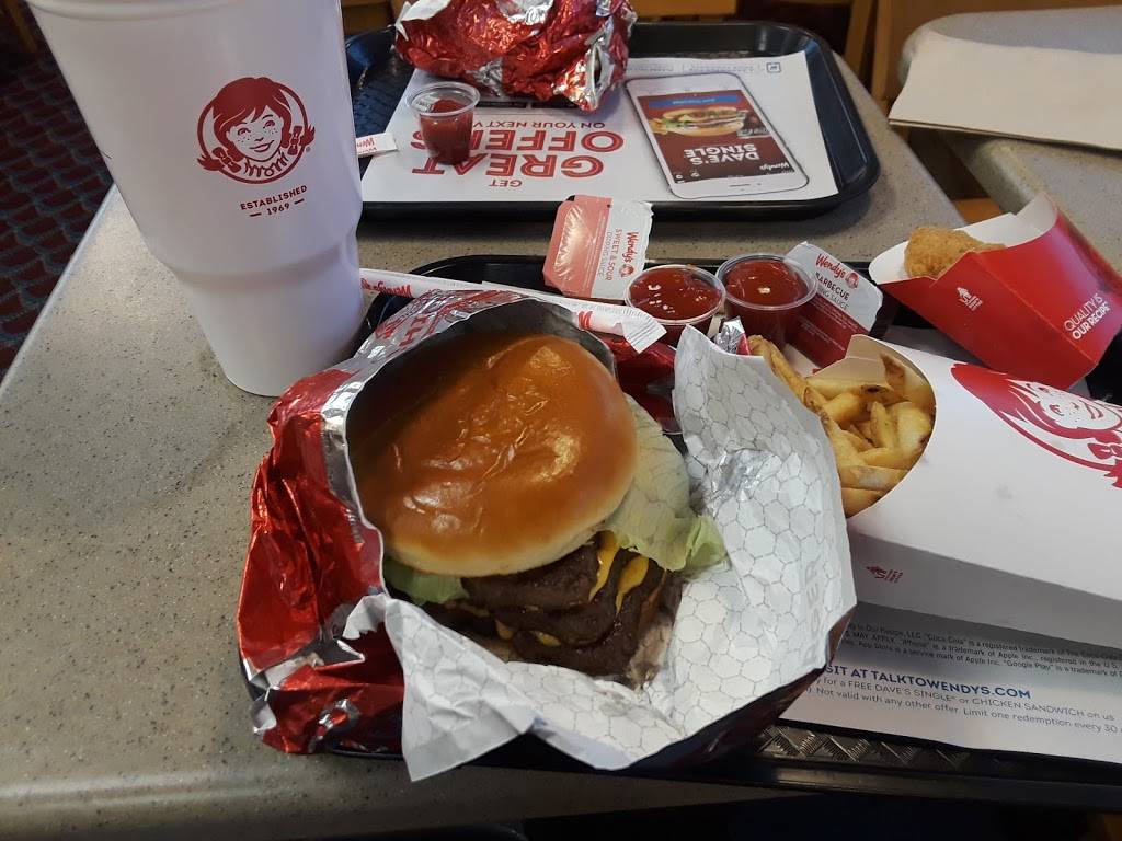 Wendys | restaurant | 2146 S, TX-121, Lewisville, TX 75067, USA | 9724592380 OR +1 972-459-2380