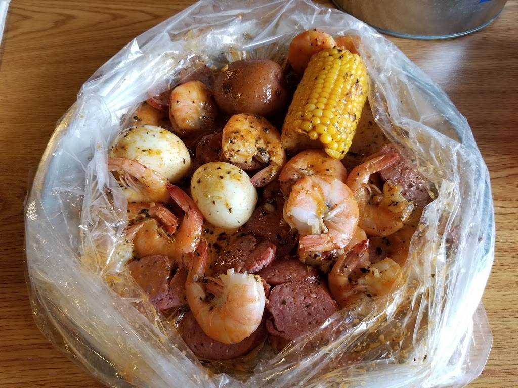 ugly crab 2 | restaurant | 5939 E 82nd St, Indianapolis, IN 46250, USA | 3179438168 OR +1 317-943-8168