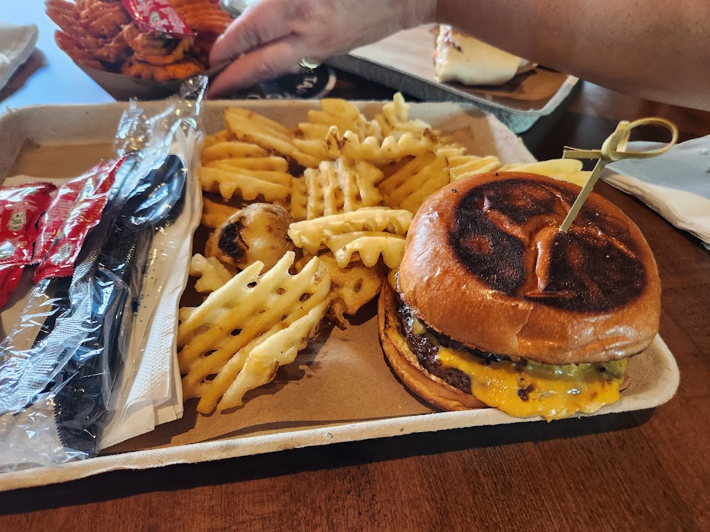 Bouldin Acres | restaurant | 1806 W Braker Ln, Austin, TX 78758, USA | 7372843409 OR +1 737-284-3409