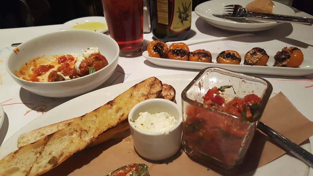 Romanos Macaroni Grill | restaurant | 2001 N Rainbow Blvd, Las Vegas, NV 89108, USA | 7026486688 OR +1 702-648-6688