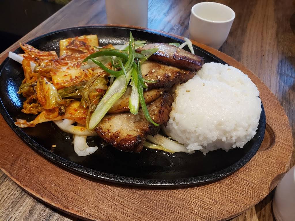 IYA Sushi and Noodle Kitchen - Amherst | restaurant | 1 E Pleasant St, Amherst, MA 01002, USA | 4133278000 OR +1 413-327-8000