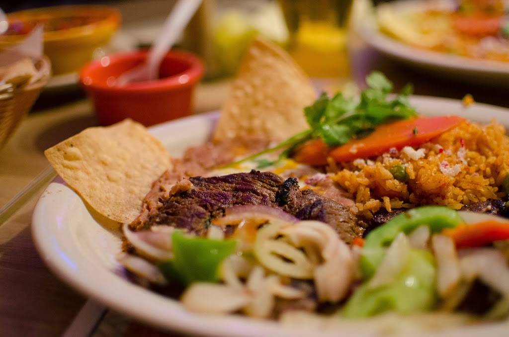 Marios De La Mesa Restaurant | restaurant | 8425 La Mesa Blvd, La Mesa, CA 91942, USA | 6194619390 OR +1 619-461-9390