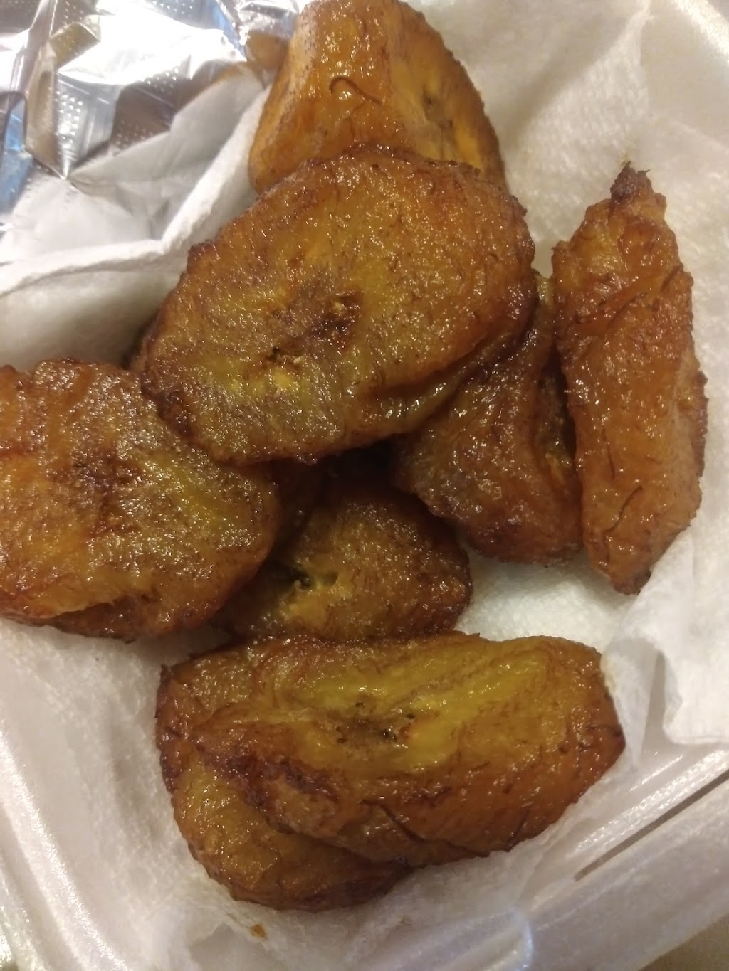 Caribbean Roots | restaurant | 300-06 N Lake St, Gary, IN 46403, USA | 2198806044 OR +1 219-880-6044