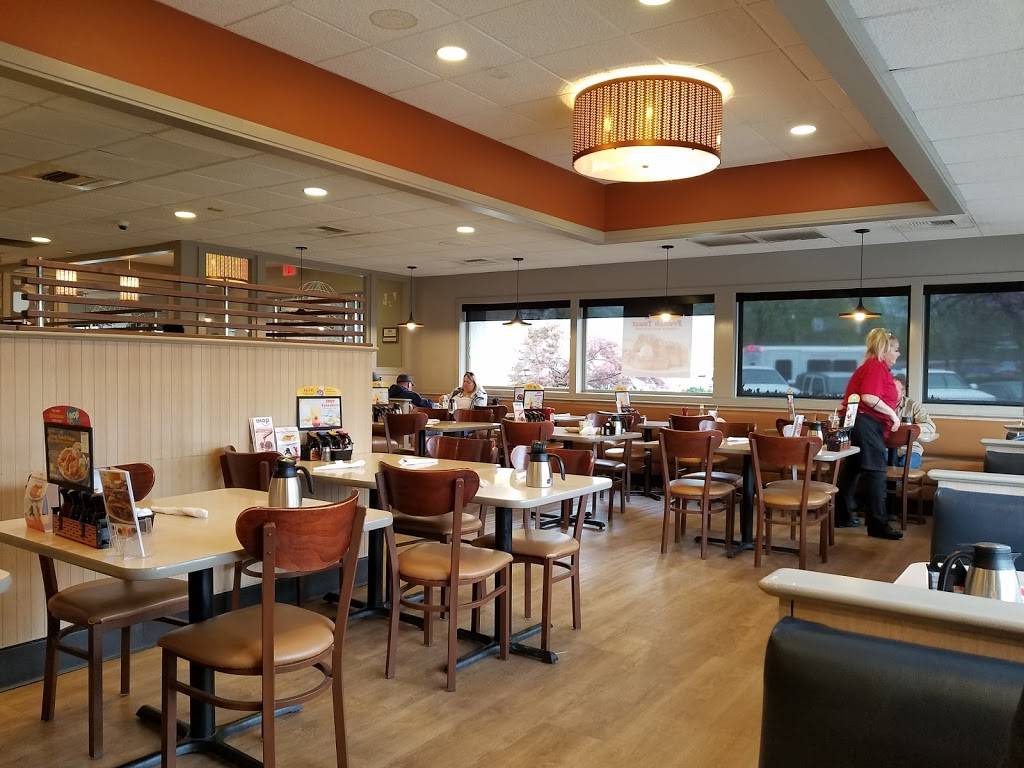 IHOP | restaurant | 5113 TN-153, Hixson, TN 37343, USA | 4238774732 OR +1 423-877-4732