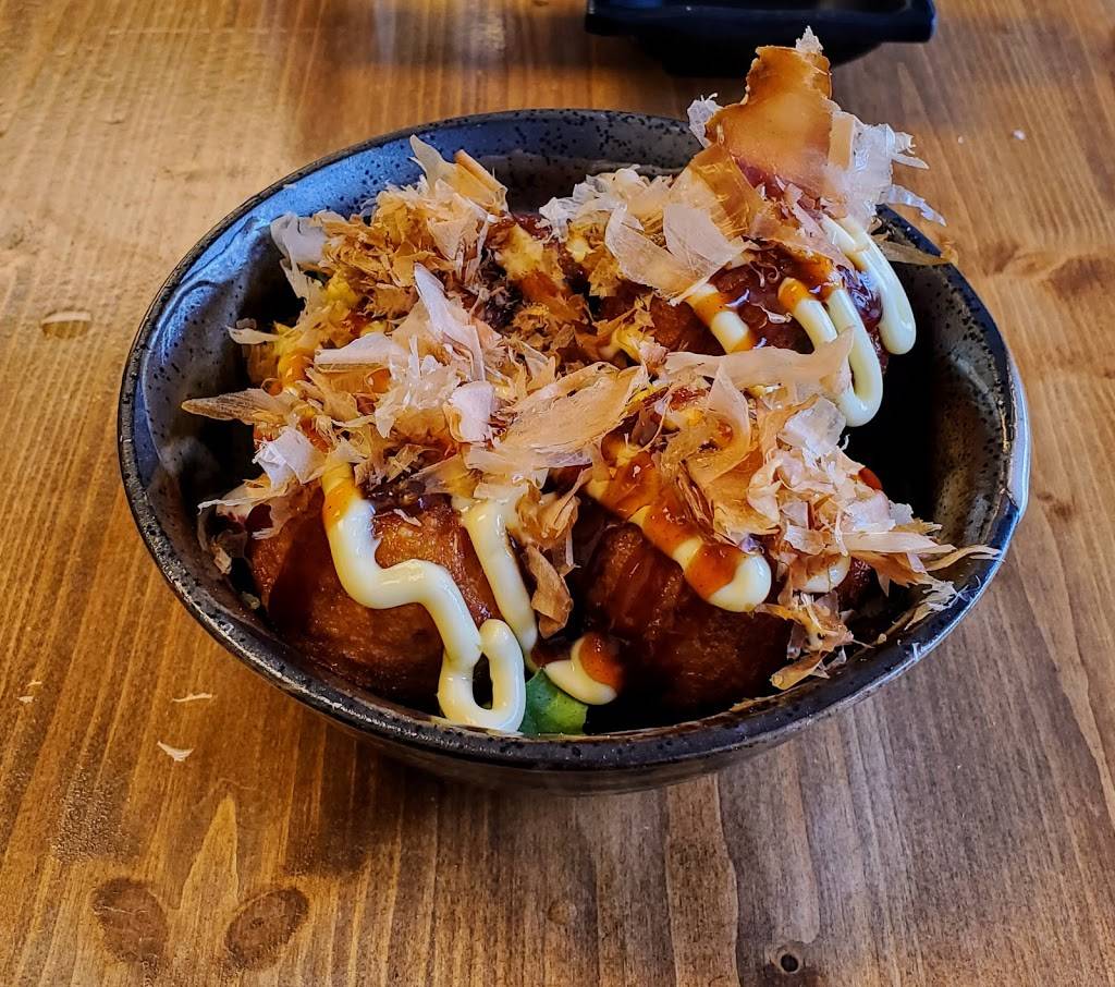 Le B-38 sushi | restaurant | 5003 Rue Beaubien E, Montréal, QC H1T 1V6, Canada | 5147256100 OR +1 514-725-6100