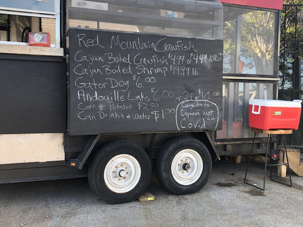 Red Mountain Crawfish | restaurant | 195 Vulcan Rd, Birmingham, AL 35209, USA | 2053053131 OR +1 205-305-3131