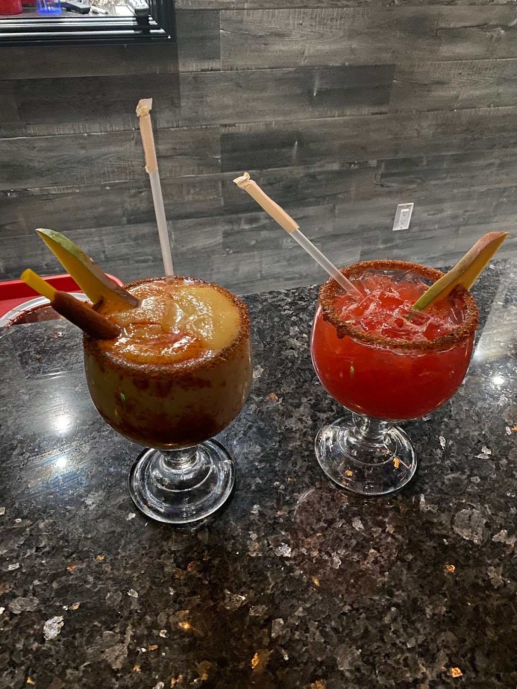 El Ancla Restaurant & Bar | restaurant | 4901 Durfee Ave, Pico Rivera, CA 90660, USA | 5628215611 OR +1 562-821-5611