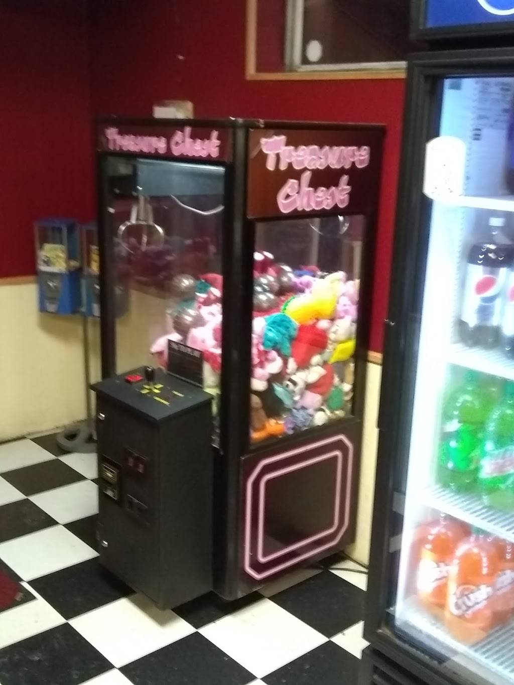 Carmens Pizza | restaurant | 1861 Youngstown Rd SE, Warren, OH 44484, USA | 3303692125 OR +1 330-369-2125