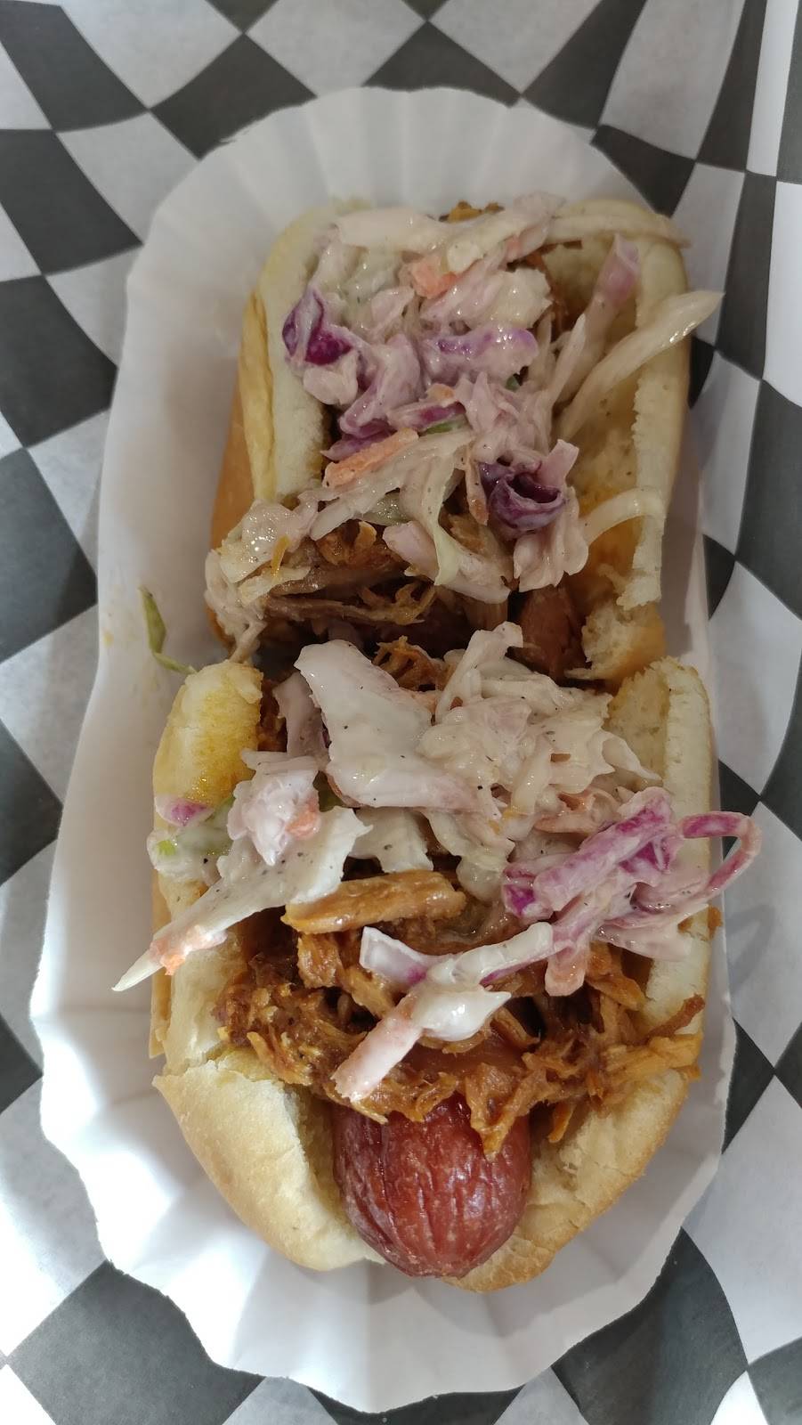 Mad Dogs Kutztown | restaurant | 100 N Constitution Blvd, Kutztown, PA 19530, USA | 4846482808 OR +1 484-648-2808