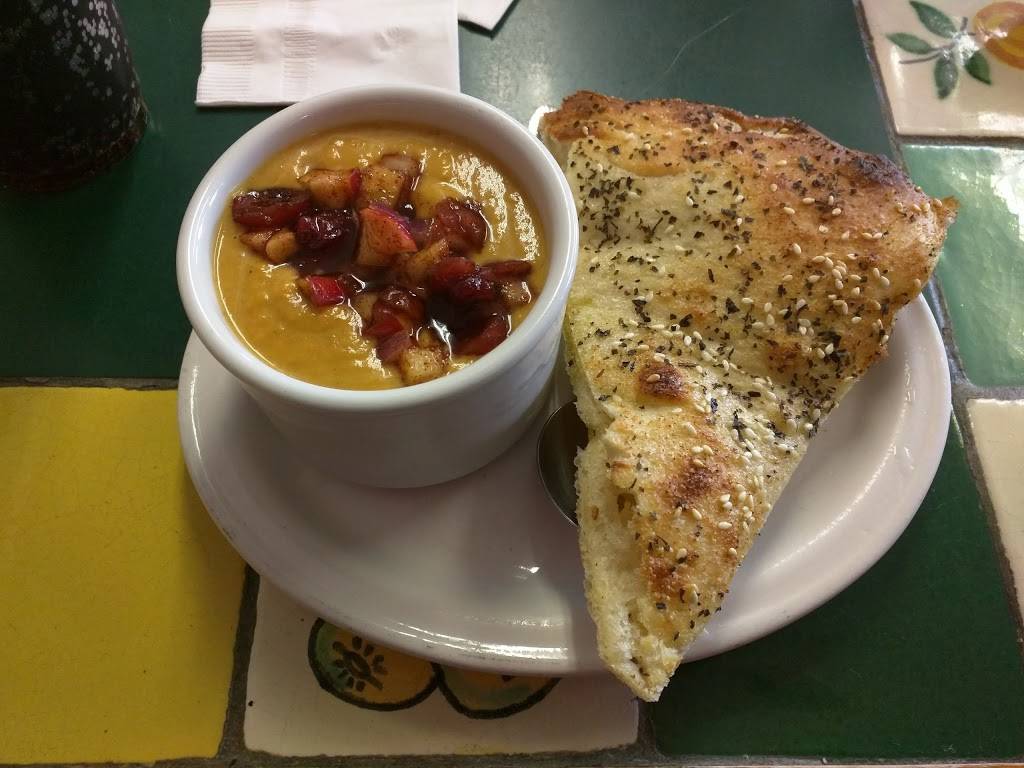 Riverfront Pizza & Deli | restaurant | 6281 River Rd, Glen Arbor, MI 49636, USA | 2313343876 OR +1 231-334-3876