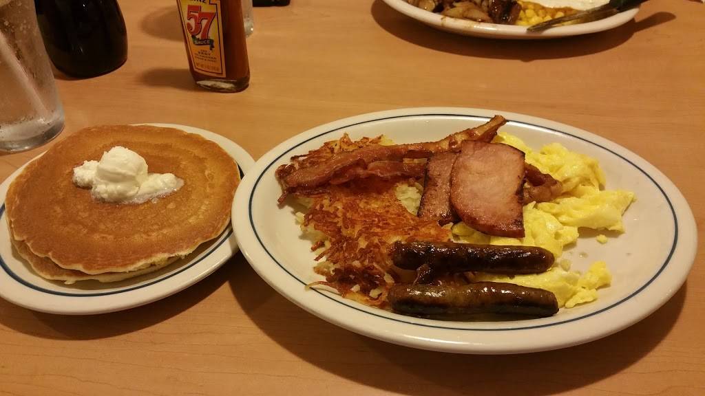 IHOP | restaurant | 15410 W 119th St, Olathe, KS 66062, USA | 9133932174 OR +1 913-393-2174