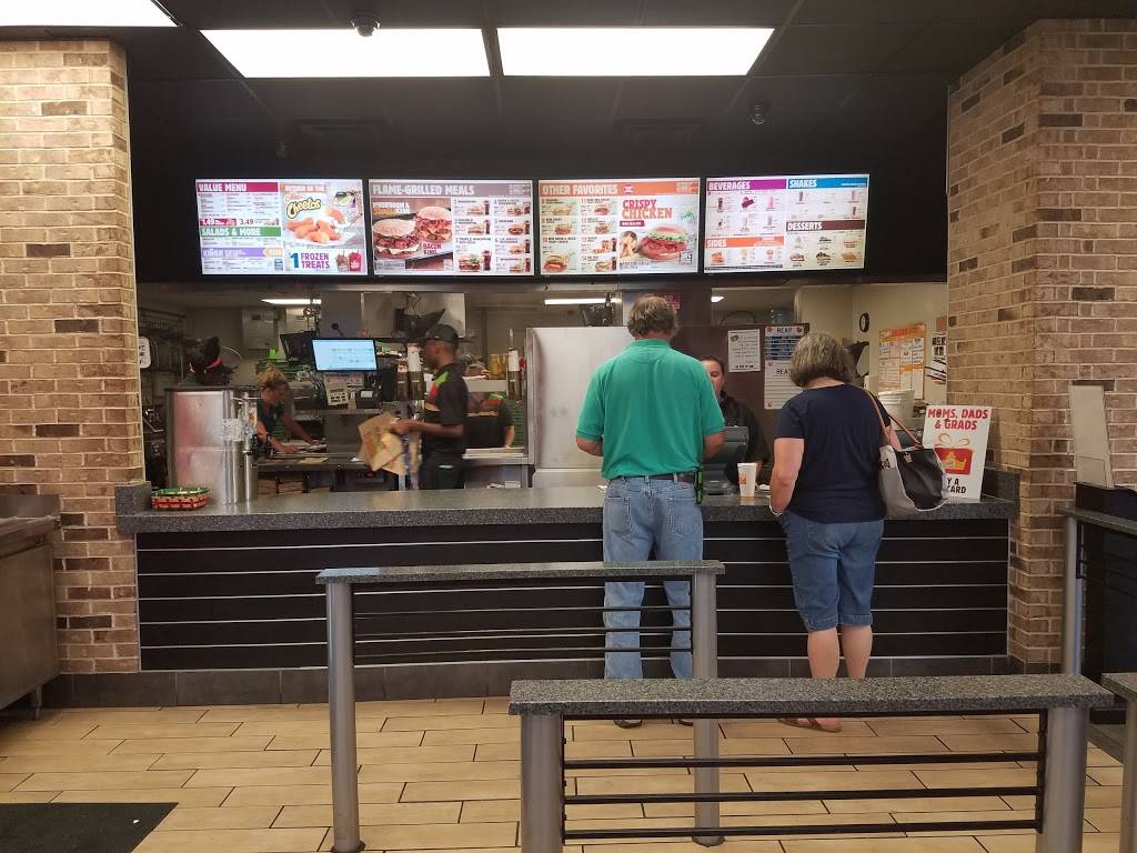 Burger King | restaurant | 5217 Williamsburg Rd, Sandston, VA 23150, USA | 8042262948 OR +1 804-226-2948