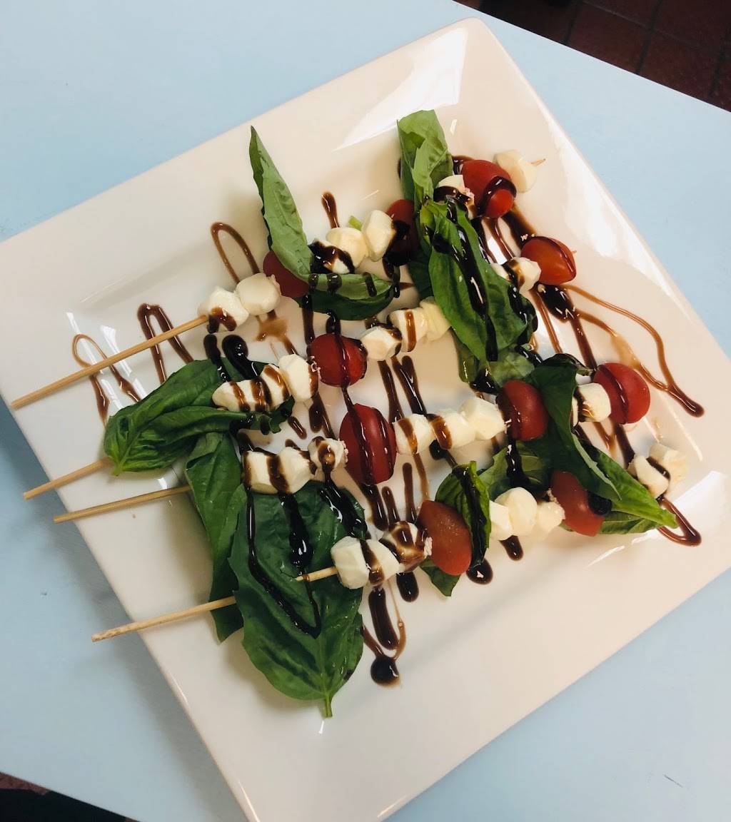 Family Grill | restaurant | 2705 Tamiami Trail, Punta Gorda, FL 33950, USA | 9416214836 OR +1 941-621-4836