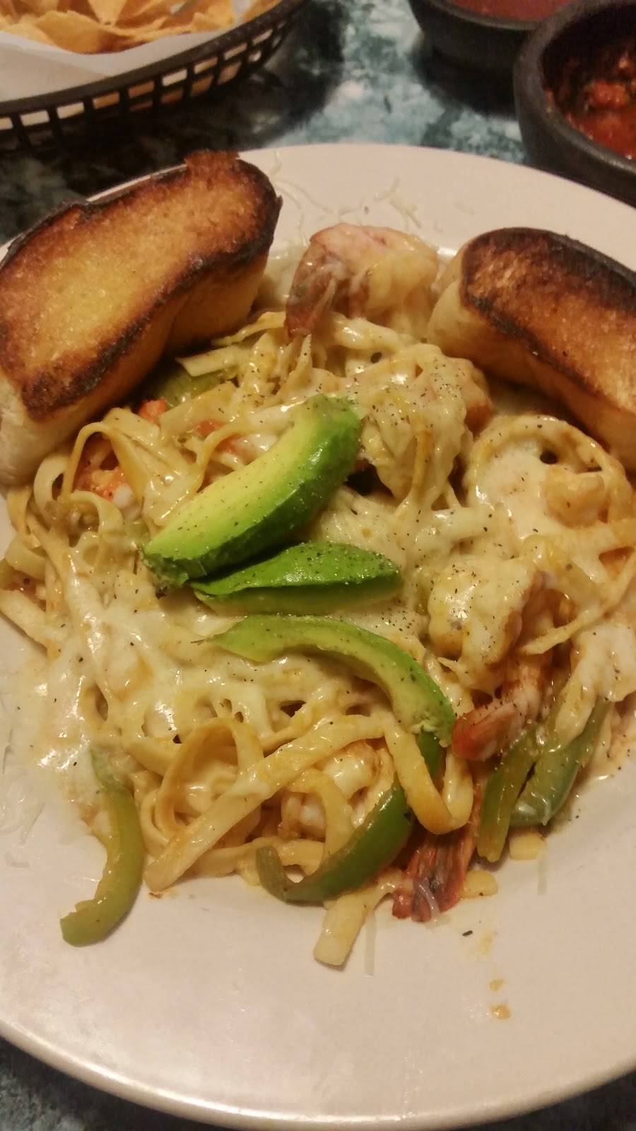 Fiesta Mexicana | restaurant | 530 W 16th St E, Merced, CA 95340, USA | 2097222772 OR +1 209-722-2772