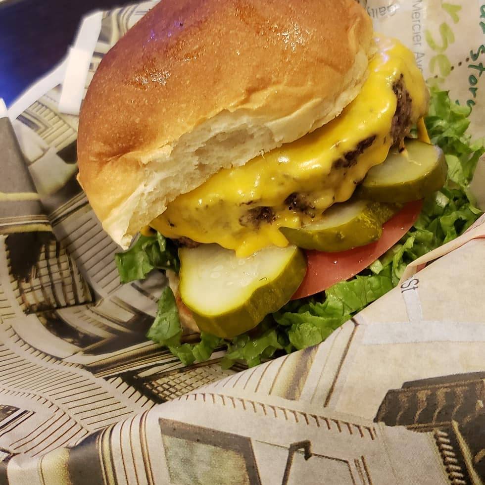 Wahlburgers | restaurant | 8615 Sunset Blvd, West Hollywood, CA 90069, USA | 4242763160 OR +1 424-276-3160