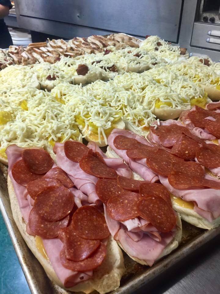 Hilltop Pizza | restaurant | 9524, 36 New Haven Rd, Mt Alto, WV 25264, USA | 3048953477 OR +1 304-895-3477