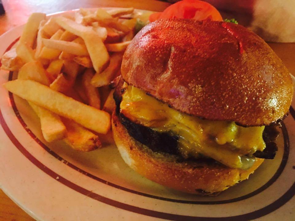 Club Paragon | restaurant | 3578 S 108th St, Greenfield, WI 53228, USA | 4145419270 OR +1 414-541-9270